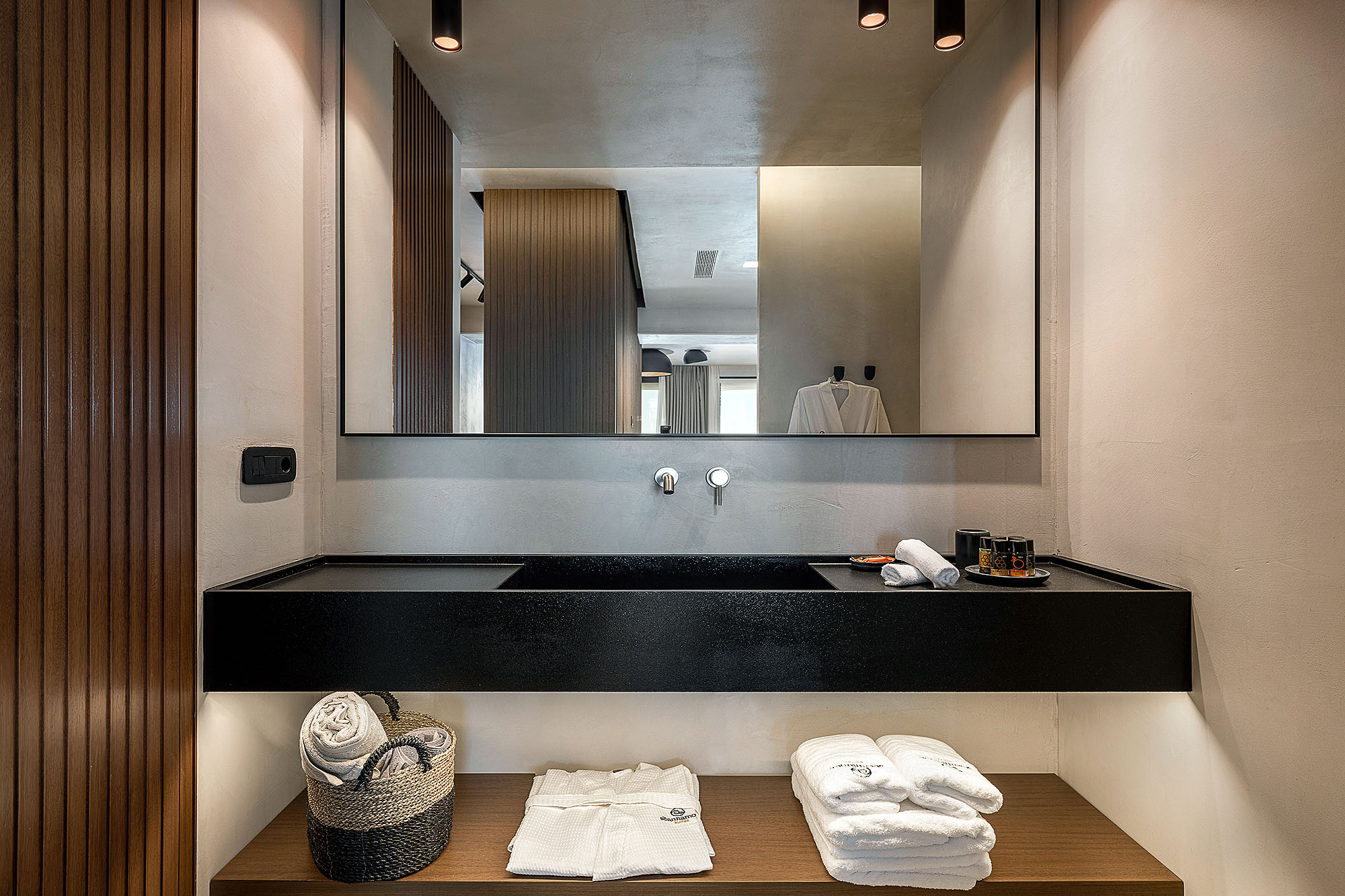 seannamon suites